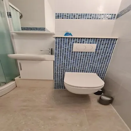 Apartment Luxury Ani - Three Bedroom With Terrace And Swimming Pool *
