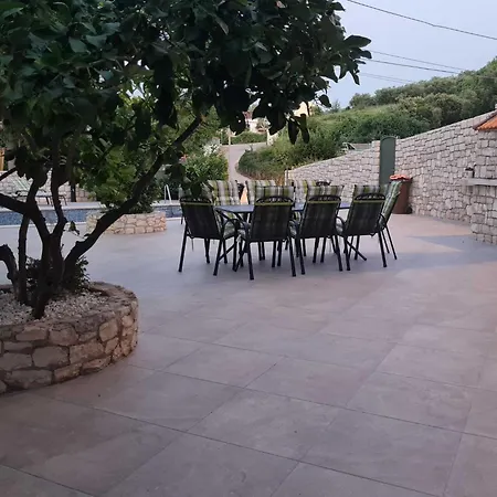 Luxury Ani - Three Bedroom With Terrace And Swimming Pool Apartment Sutivan